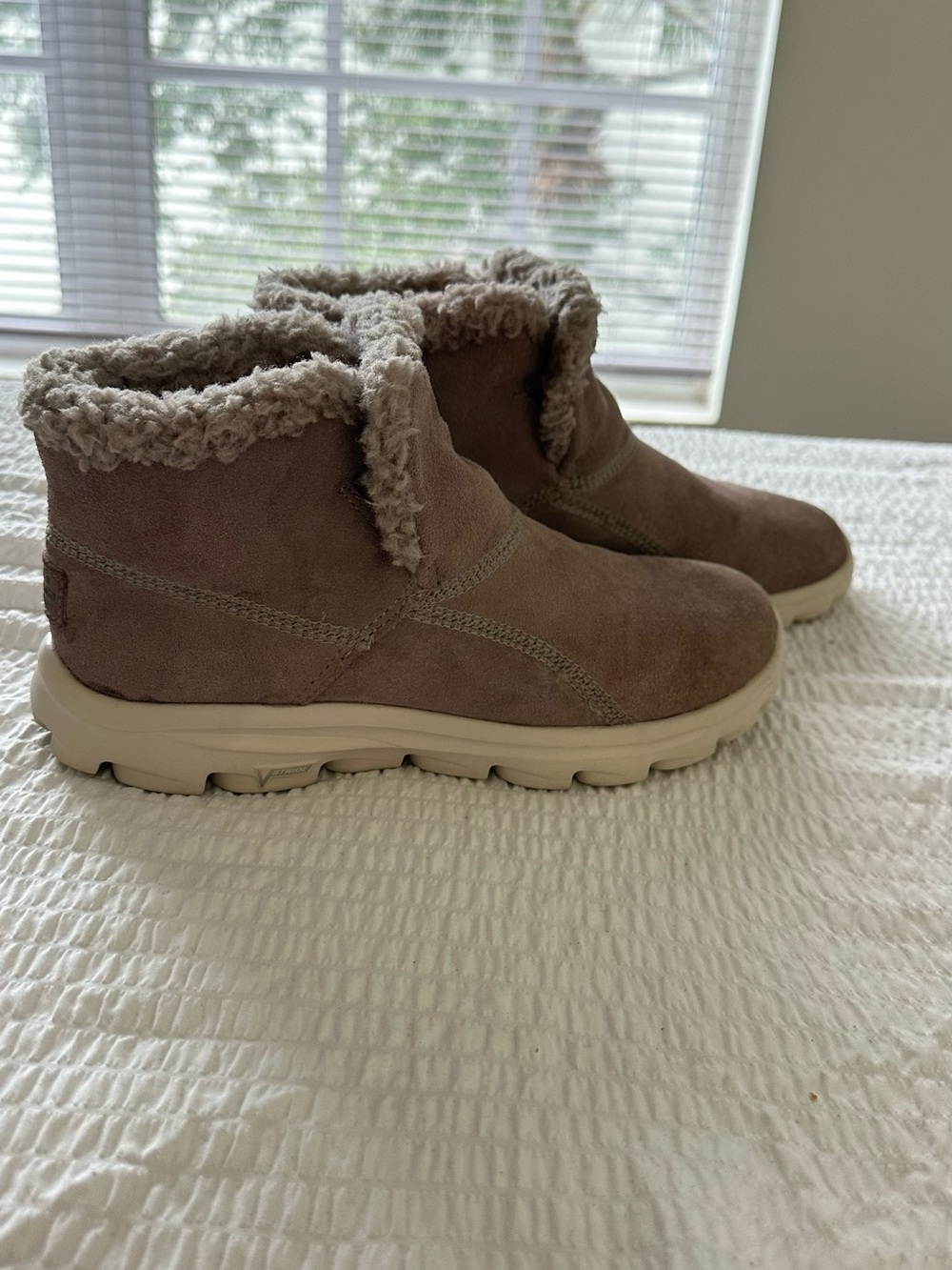Skechers Kids Taupe Suede Faux-Fur Ankle Boots